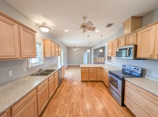 8411 Buncombe Rd, Shreveport, LA 71129