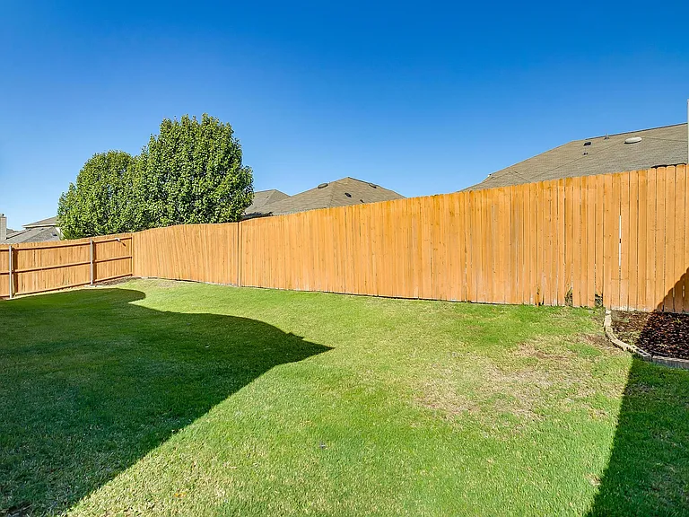 16717 White Rock Blvd — Photo 55