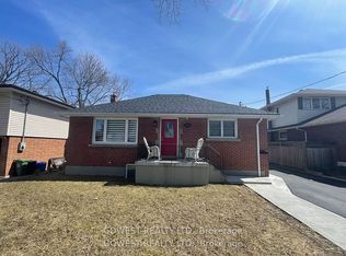 135 W 27th St, Hamilton, ON L9C 5A2