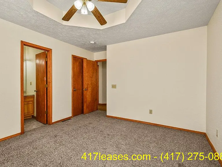 3318 S Valley View Dr — Photo 21
