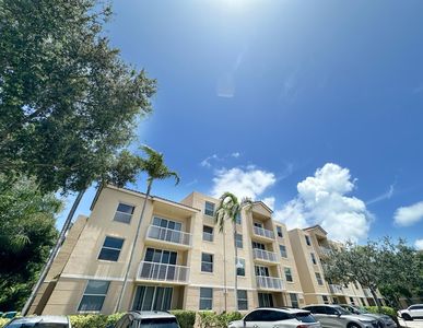 529 E Sheridan Street #2011, Dania, FL, 33004