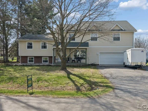 264 Normandy Dr, Onsted, MI 49265