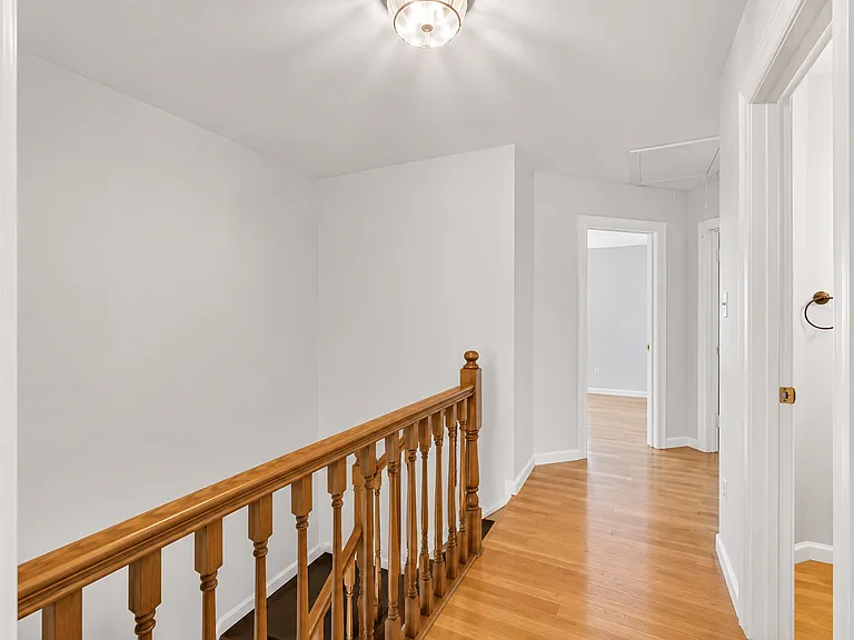 703 Herndon Woods Ct — Photo 12