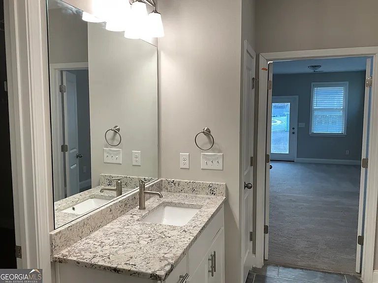 240 Hollis St — Photo 11