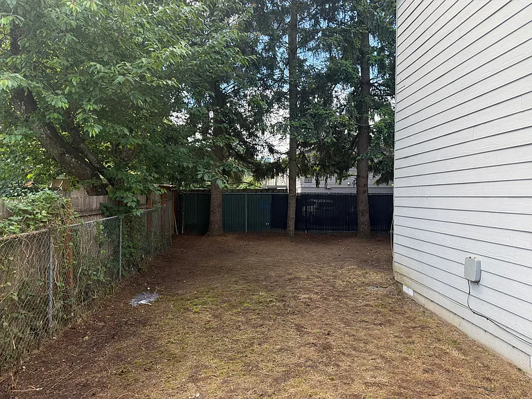 18148 NE Everett Ct — Photo 13