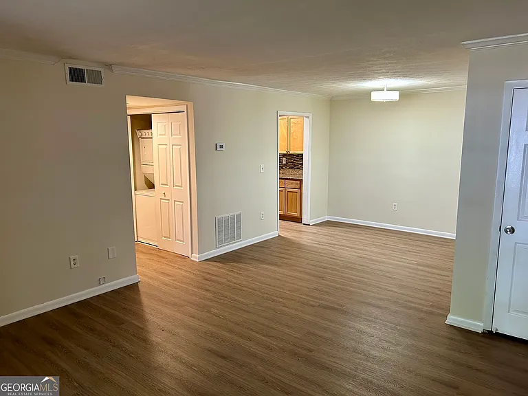 1150 Collier Rd NW #H9 — Photo 5