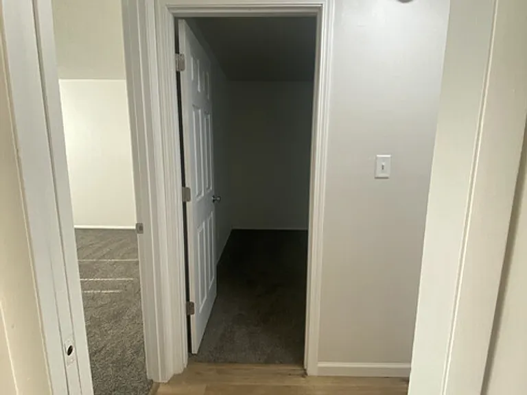 516 W Mulberry St — Photo 14