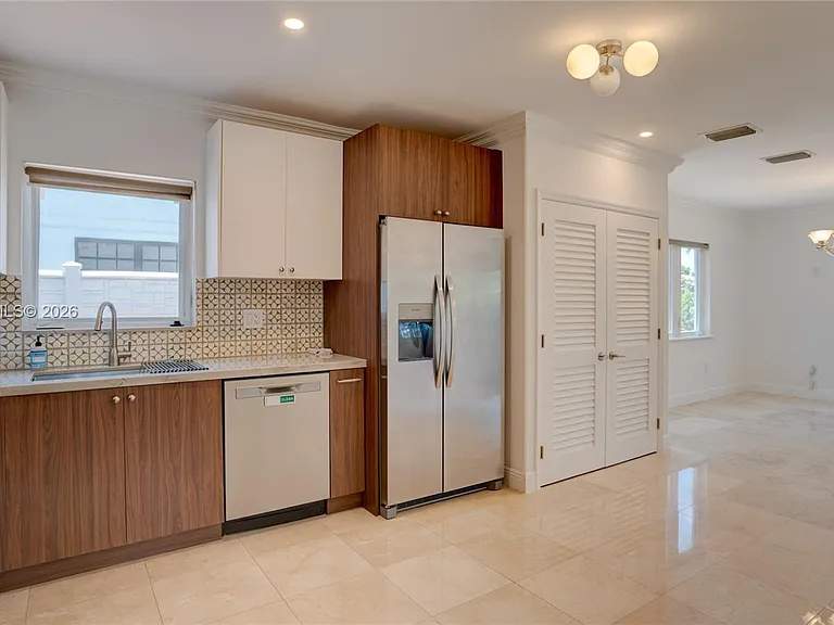 500 SW 51st Ct — Photo 52