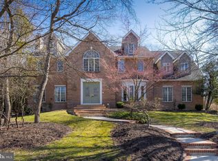 9 Shingle Oak Dr, Voorhees, NJ 08043