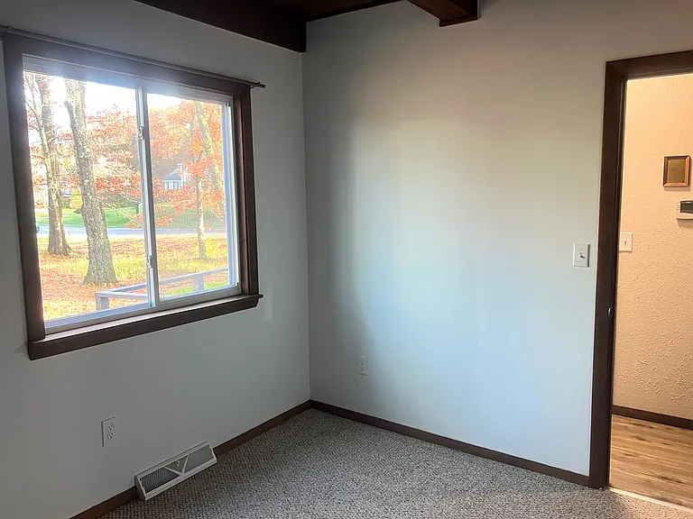 888 Salem St — Photo 18