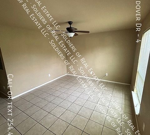 4th image of 2312 Andover Dr APT 4