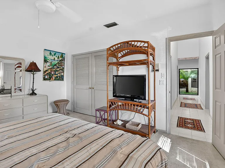 22519 Esplanada Cir W #W — Photo 39