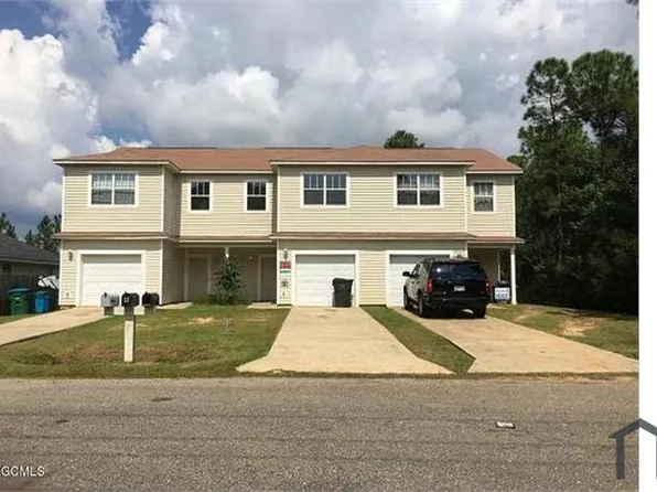 8592 Spring Ave, Ocean Springs, MS