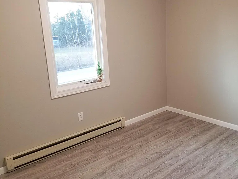 4555 N Woodbridge Rd — Photo 28
