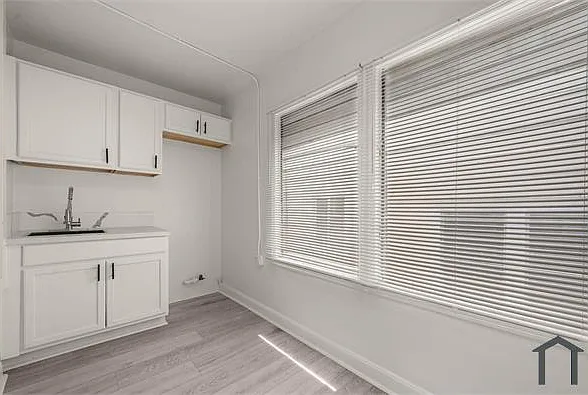 439 Lucas Ave #1 — Photo 1
