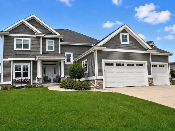 2618 Smoky Trl, Fitchburg, WI 53711
