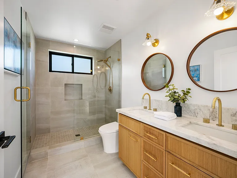 4323 Beethoven St — Photo 12