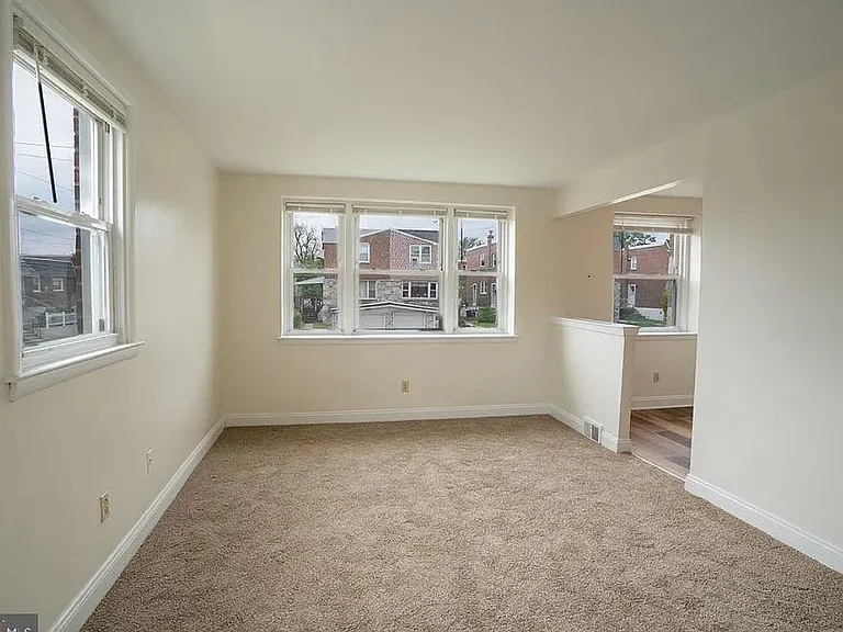 1975 Beyer Ave #1 — Photo 3