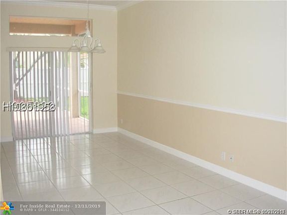 3rd image of 936 Tanglewood Cir #0