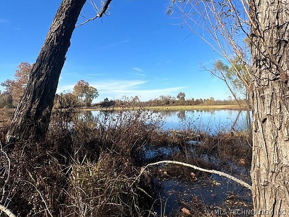 5th image of 42 County Rd