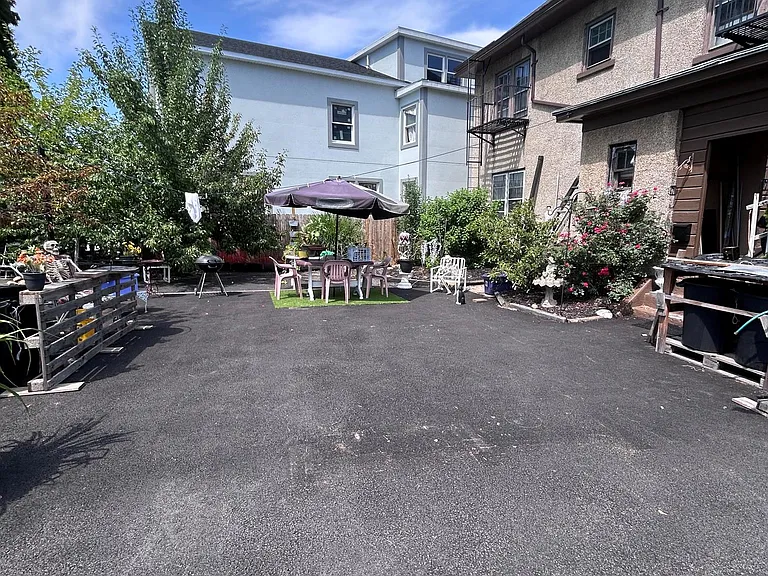 298 Highland Ave — Photo 18