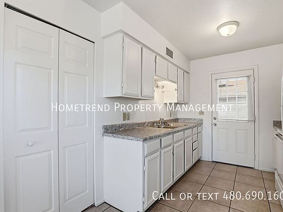 5th image of 159 E Ingram St APT 1