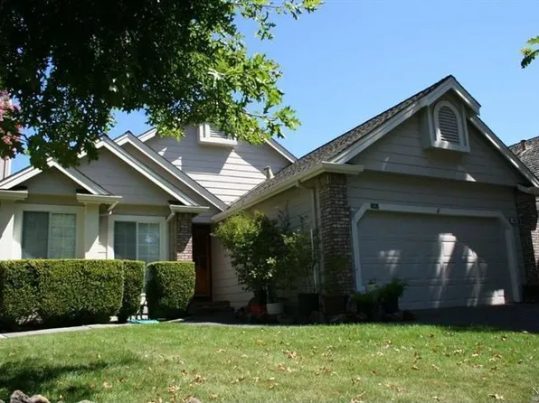 2982 Tuxedo Pl, Santa Rosa, CA 95405