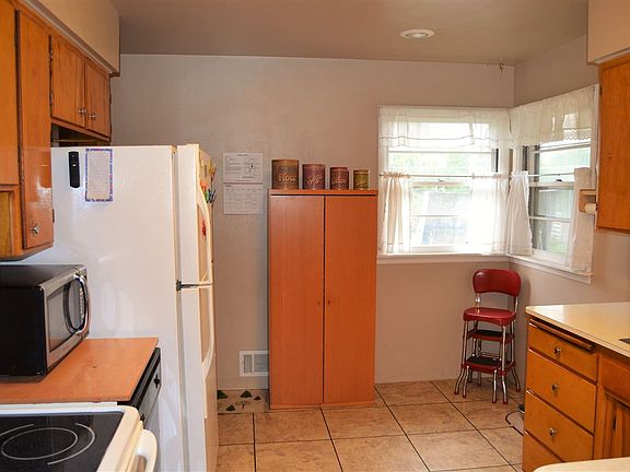 5th image of 3415 E Liberty Ave