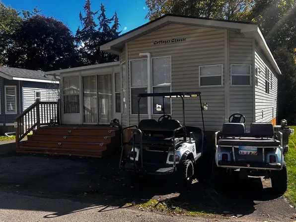 490 Empire Rd #Val020, Pt Colborne, ON L0S 1R0