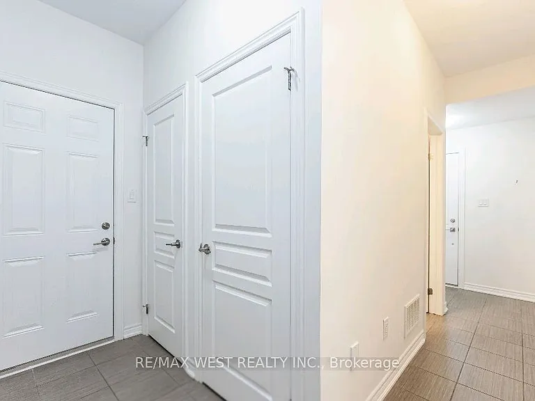 515 Winston Rd #25 — Photo 8