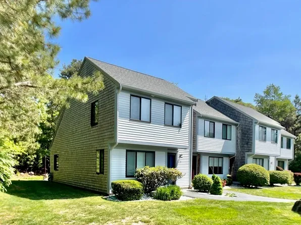 13 Chestnut Cir Unit 13, Brewster, MA 02631