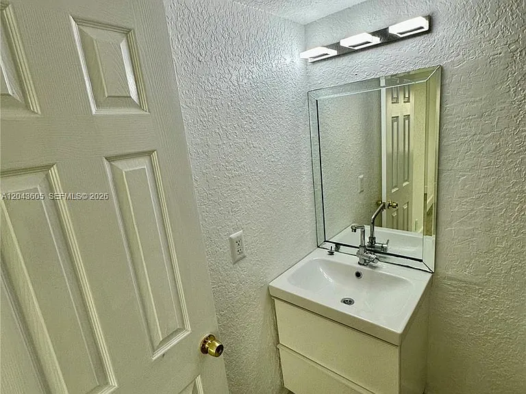 6201 N Falls Circle Dr #212 — Photo 16