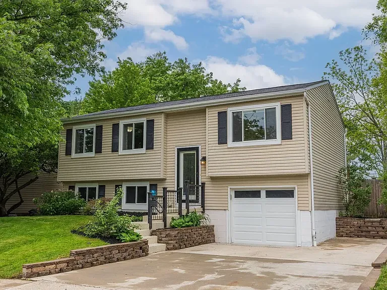 721 Mistletoe St — Photo 21