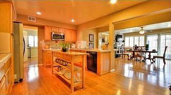 4th image of 6242 Jasmine Ave