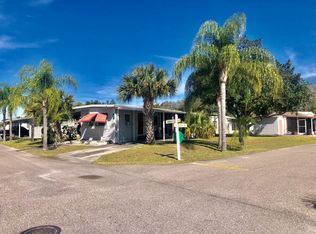 5032 Peninsula St, Zephyrhills, FL 33541