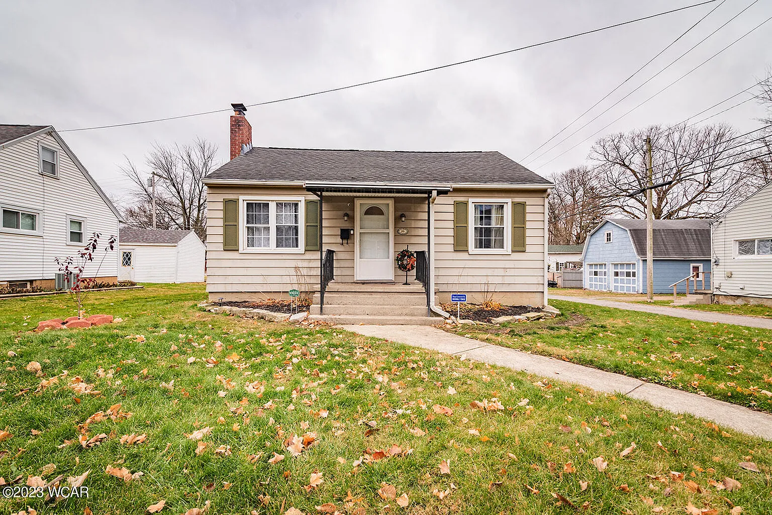 216 E High Ave photo 1