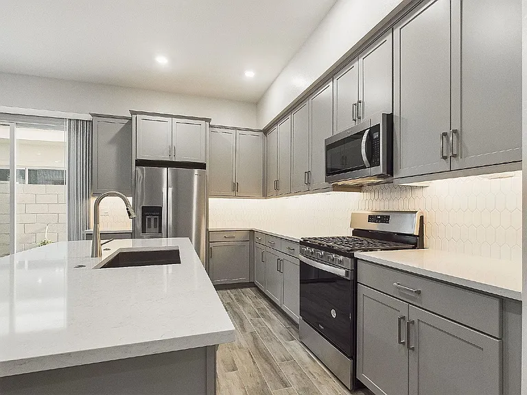 5023 E Gallop Way — Photo 5