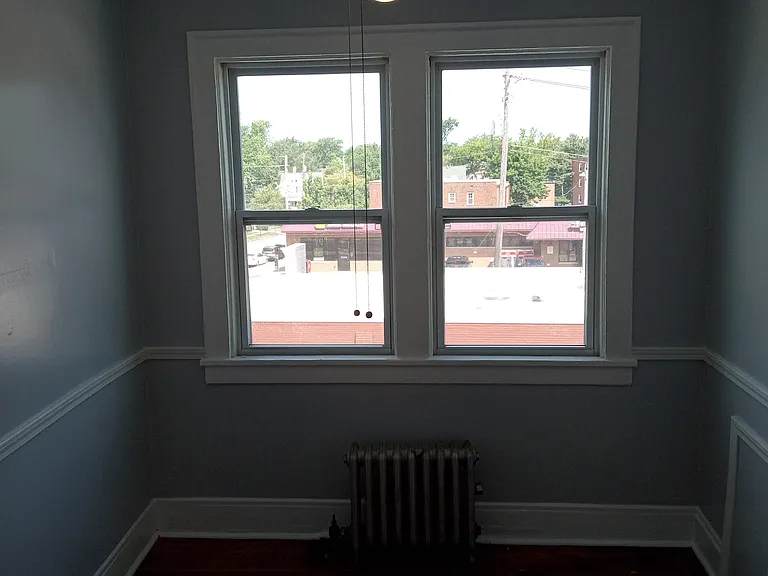 Lakeland Apartments — Photo 11