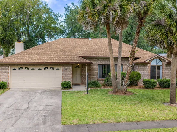 808 George Hecker Dr, South Daytona, FL 32119