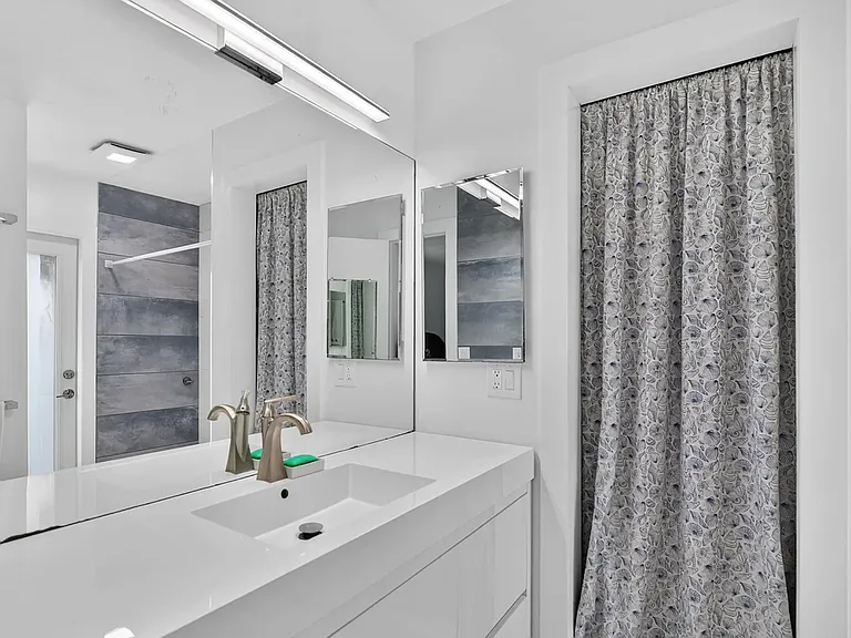 1869 Sea Oats Dr — Photo 10