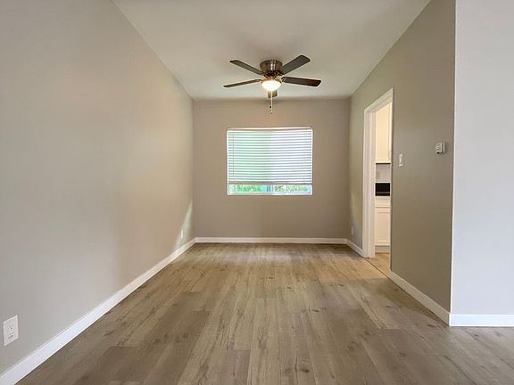 5th image of 1046 S Wooster St APT 4