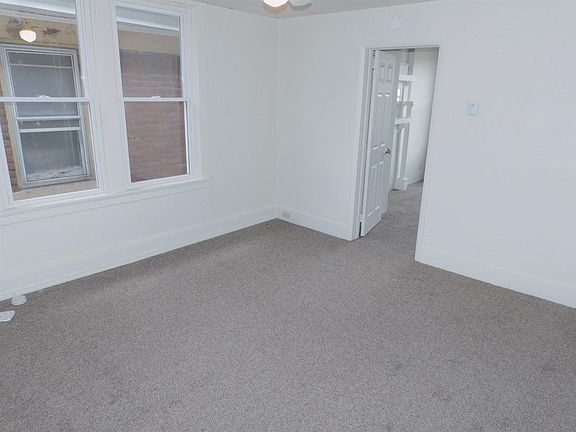 4th image of 1239 Manss Ave