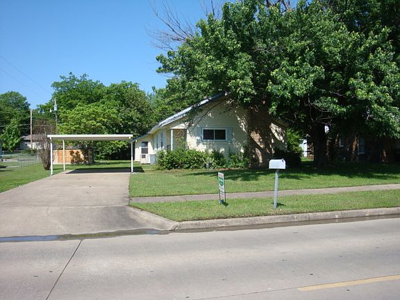 2nd image of 249 N Davis Ave