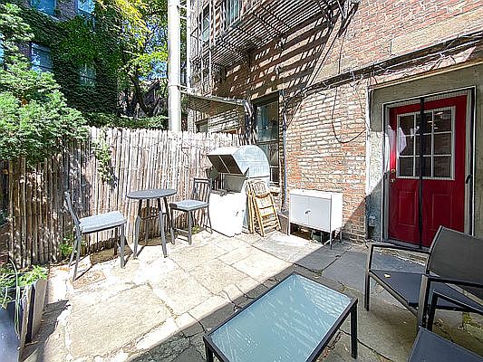 3rd image of 238 W 20th St APT 1D