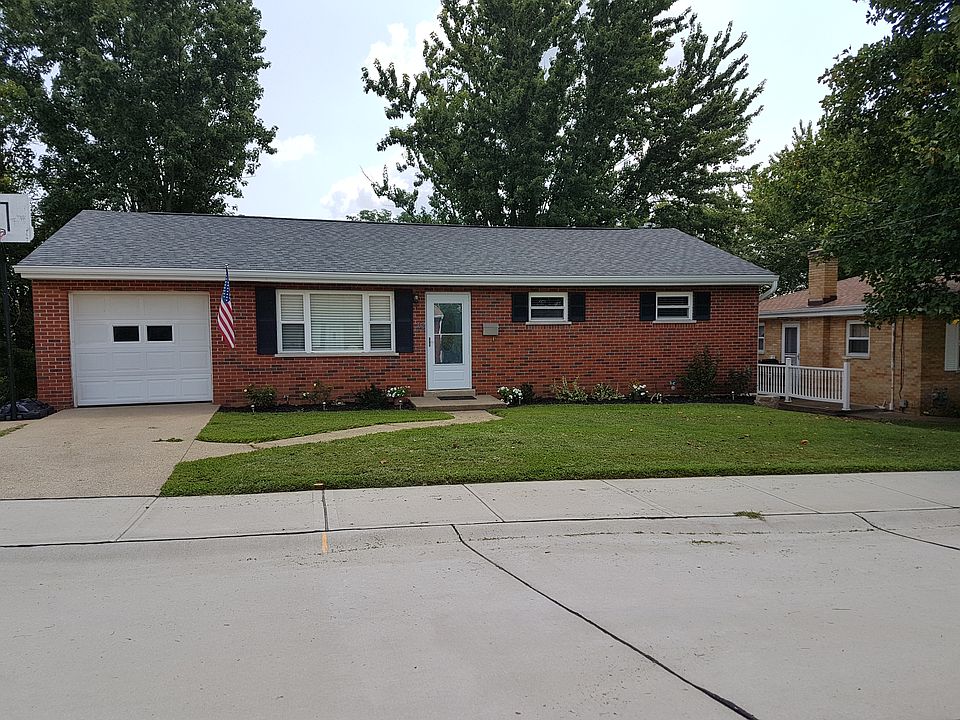 1st image of 28 Shaw Dr