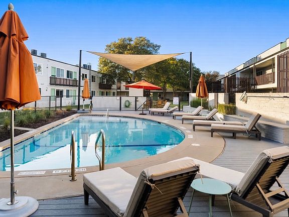 2nd image of 2200 Dickson Dr APT 119