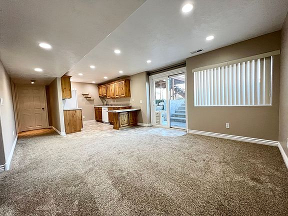 3rd image of 791 S Saint Andrews Dr