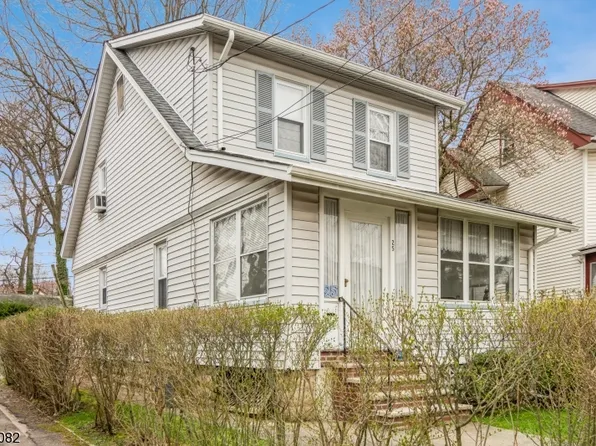 25 Olive St, East Orange City, NJ 07017