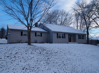 375 Nurad Rd, Athens, OH 45701