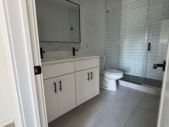 3rd image of 22 E Rittenhouse St #2